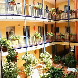 Apartamentos Sevilla Apartment