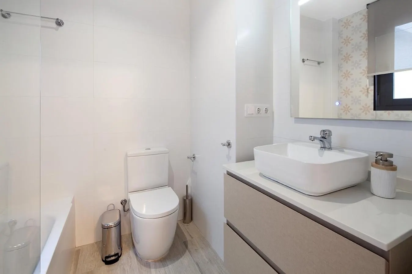 Espectacular Piso En Nervion Apartment Seville