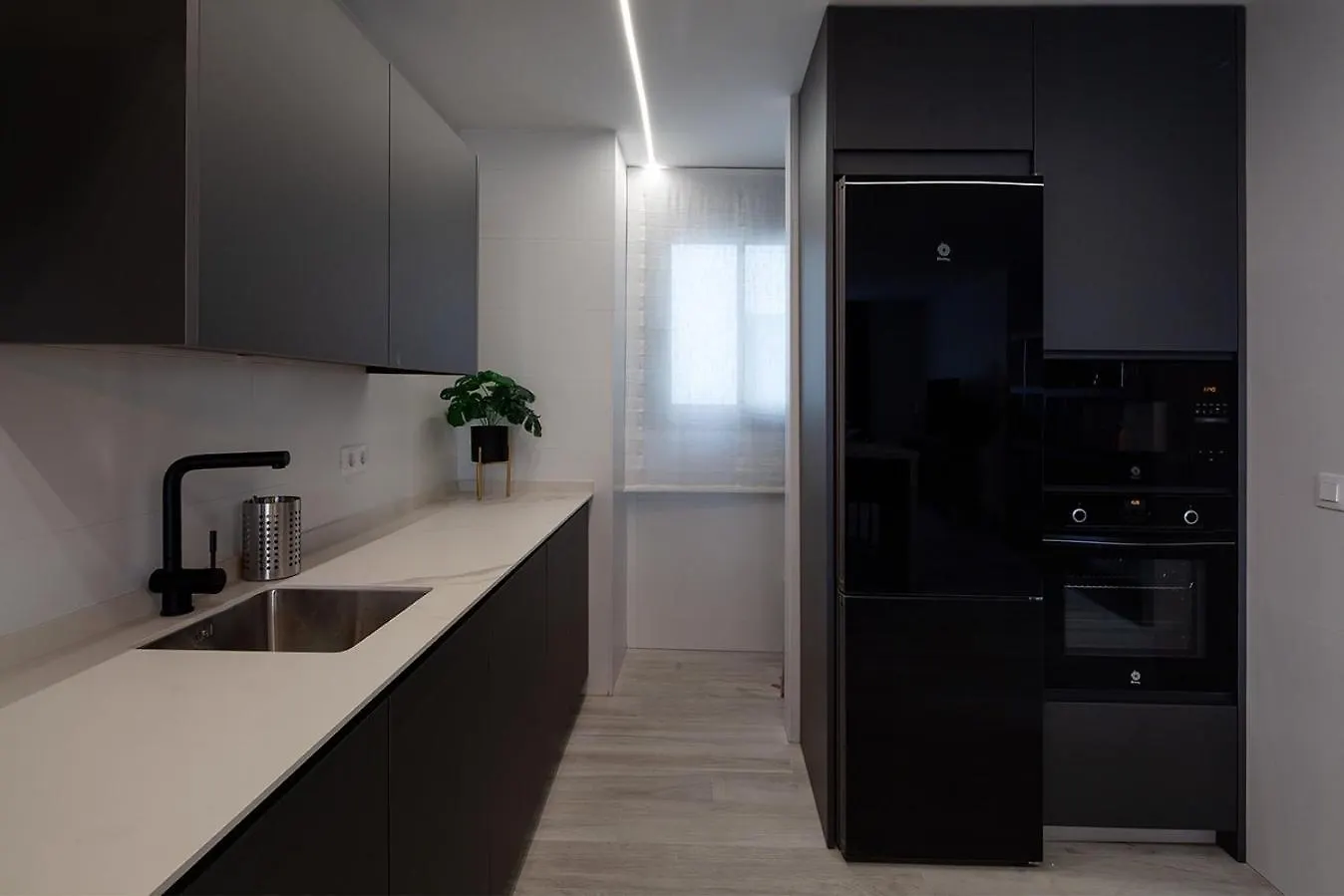 Espectacular Piso En Nervion Apartment Seville
